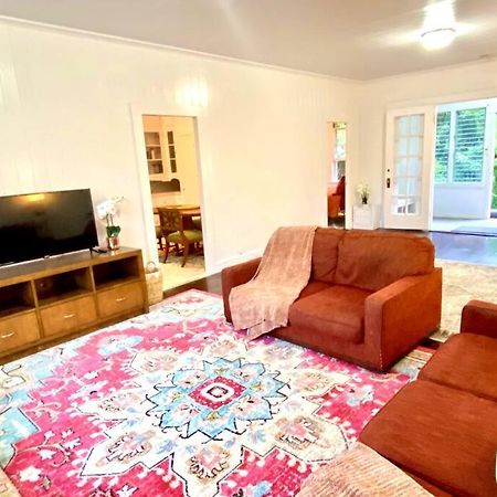 Your Hilo Homebase - Lovely 3 Bedroom In Heart Of Hilo With Ac! Bagian luar foto