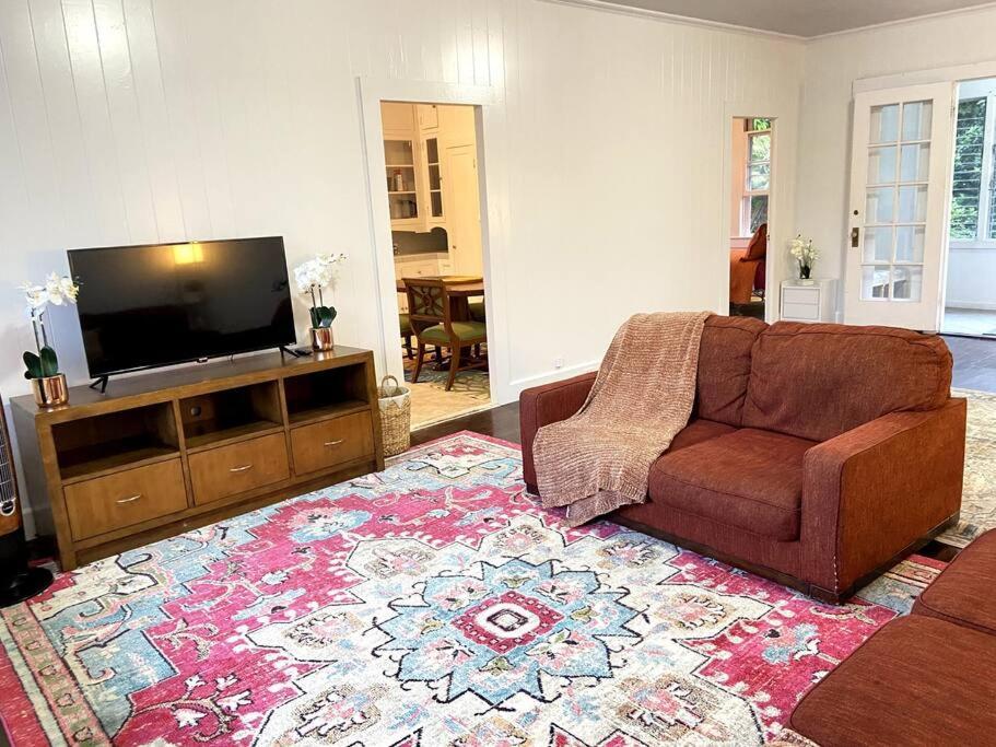 Your Hilo Homebase - Lovely 3 Bedroom In Heart Of Hilo With Ac! Bagian luar foto