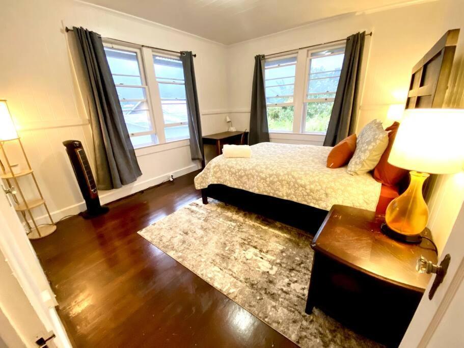 Your Hilo Homebase - Lovely 3 Bedroom In Heart Of Hilo With Ac! Bagian luar foto