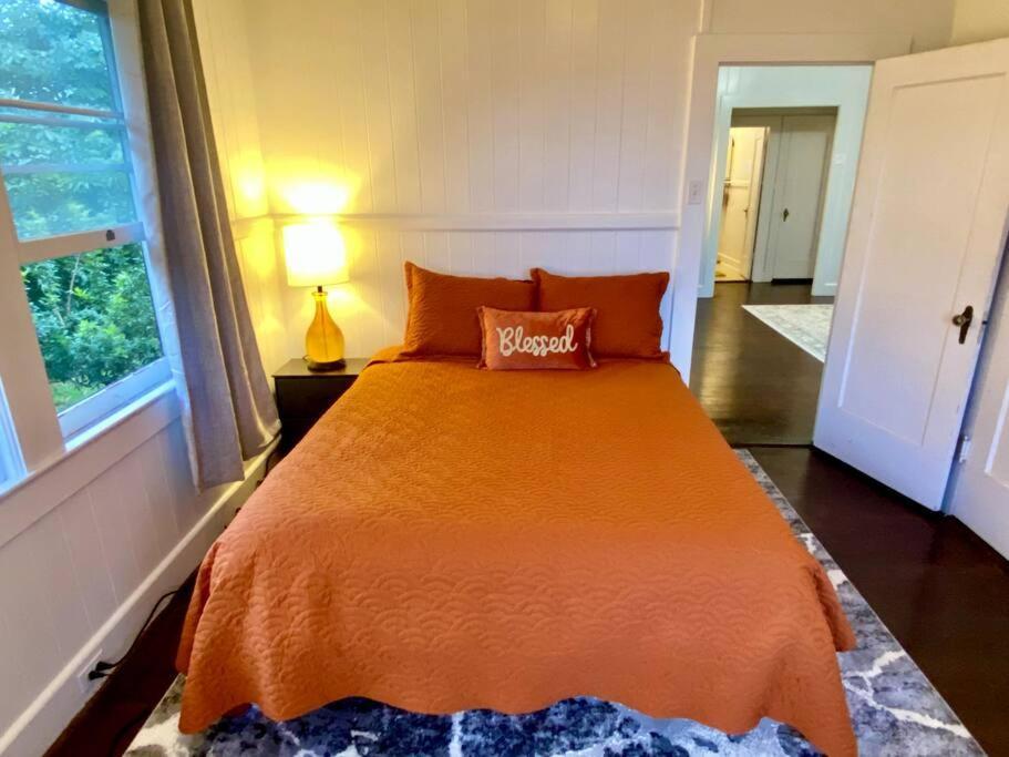 Your Hilo Homebase - Lovely 3 Bedroom In Heart Of Hilo With Ac! Bagian luar foto