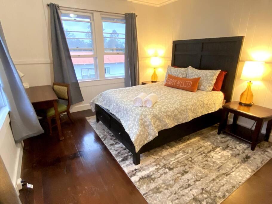 Your Hilo Homebase - Lovely 3 Bedroom In Heart Of Hilo With Ac! Bagian luar foto
